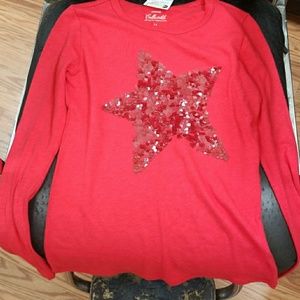 Red long sleeve with star
